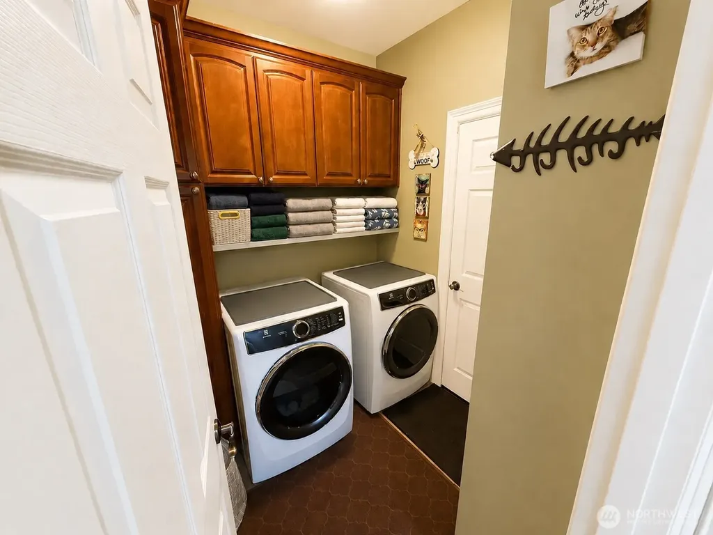 130 NW 28th Street Long Beach WA 98631