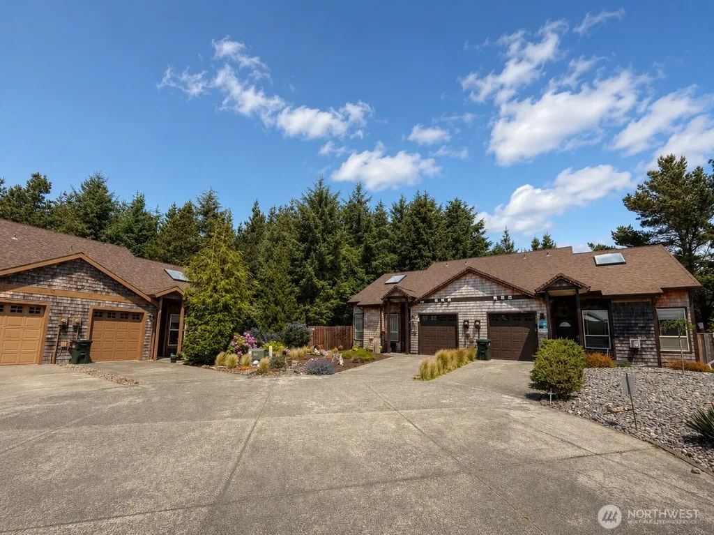 130 NW 28th Street Long Beach WA 98631