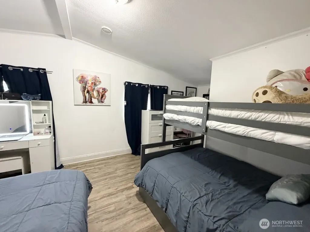 607 37th Street SE Auburn WA 98002