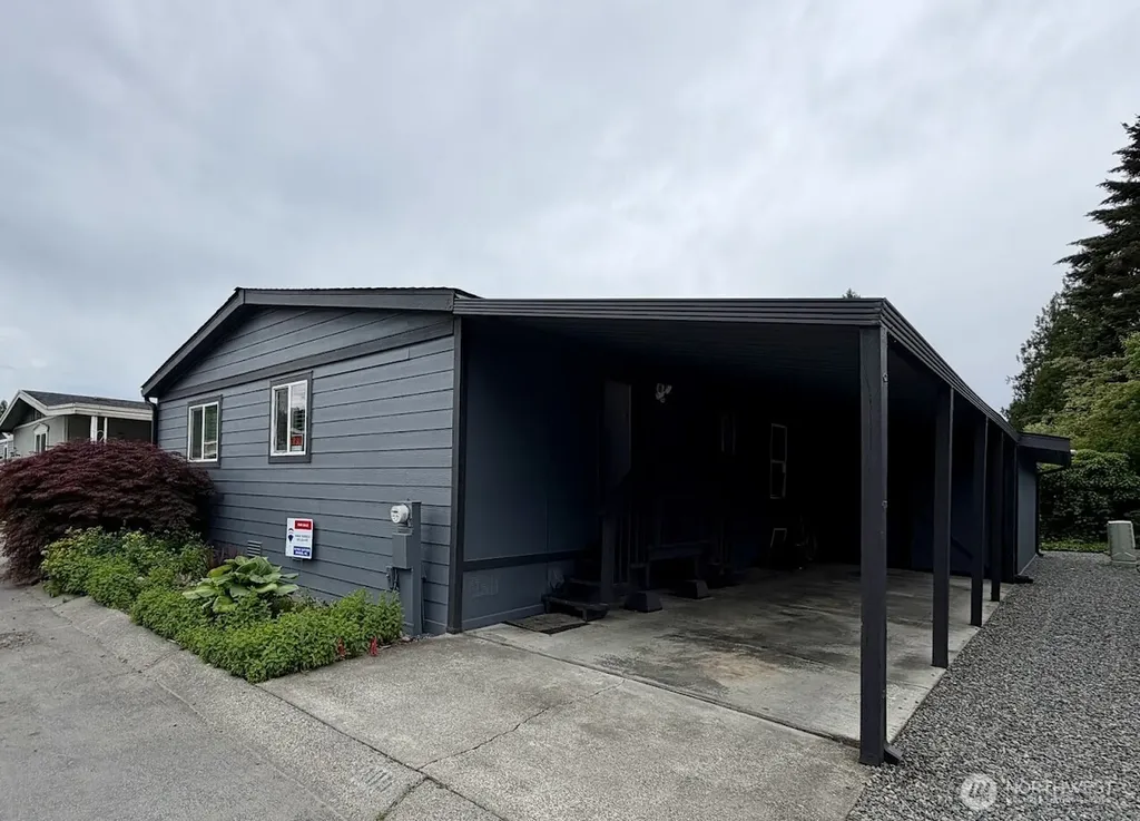607 37th Street SE Auburn WA 98002