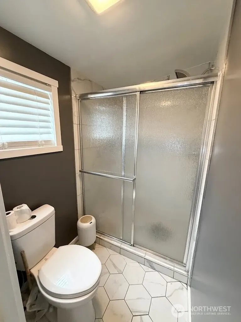 607 37th Street SE Auburn WA 98002