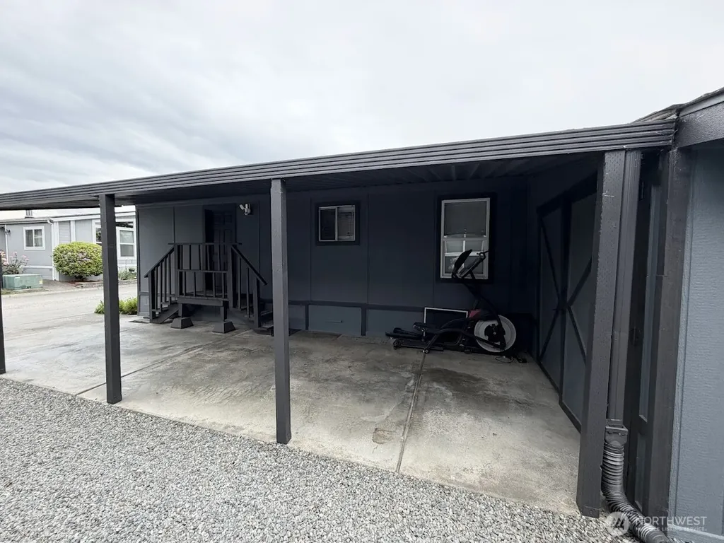 607 37th Street SE Auburn WA 98002