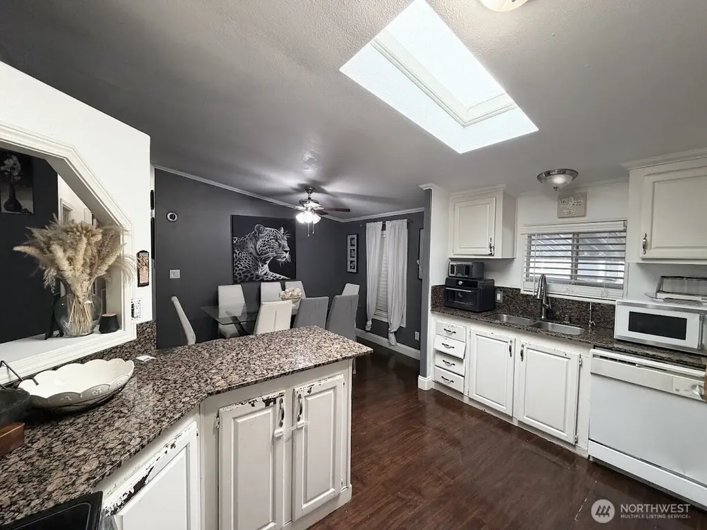 607 37th Street SE Auburn WA 98002