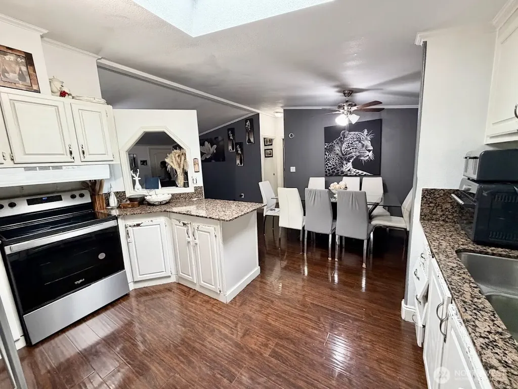 607 37th Street SE Auburn WA 98002