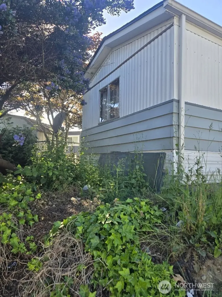 2424 S 260th Street Federal Way WA 98032