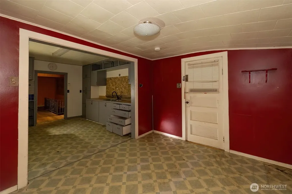 1230 Sherman Avenue Port Orchard WA 98366