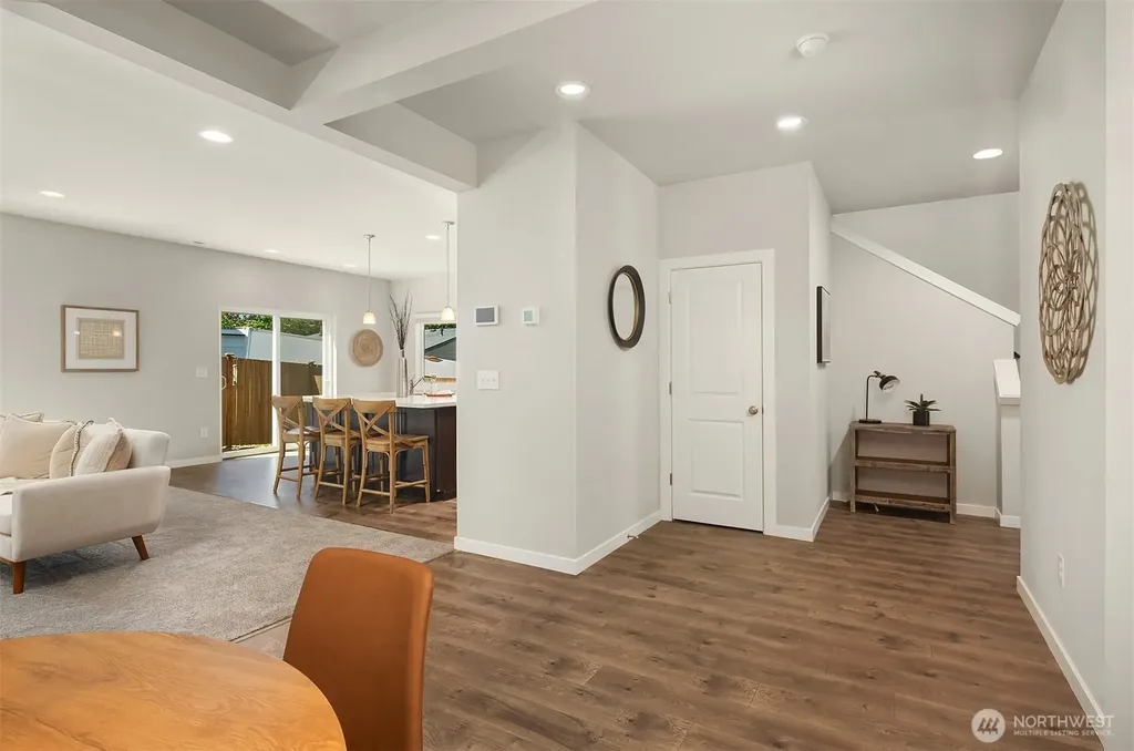 14518 38th Avenue W Lynnwood WA 98087