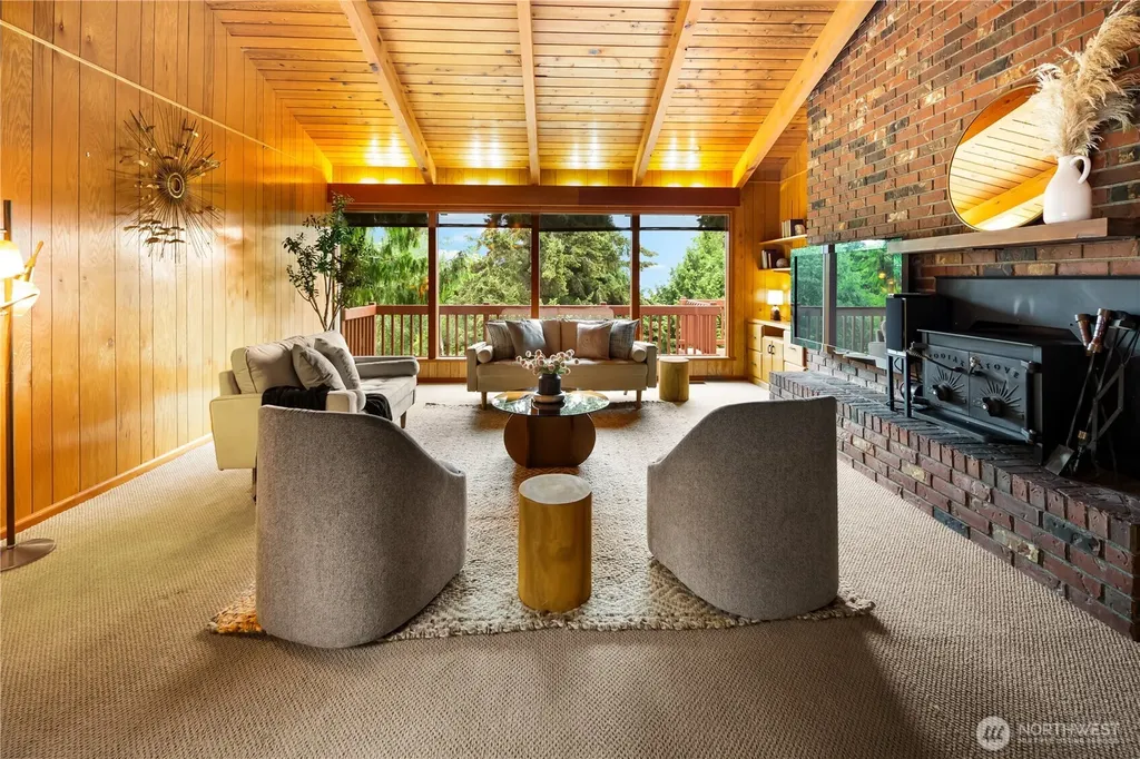 22516 100th Place SW Vashon WA 98070