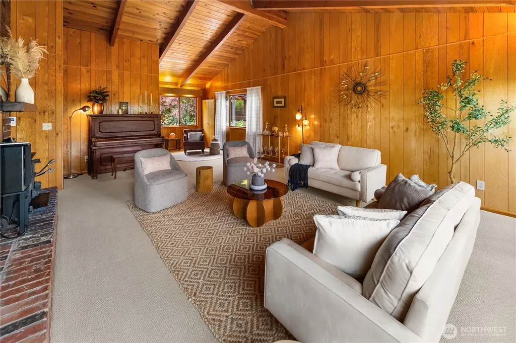 22516 100th Place SW Vashon WA 98070