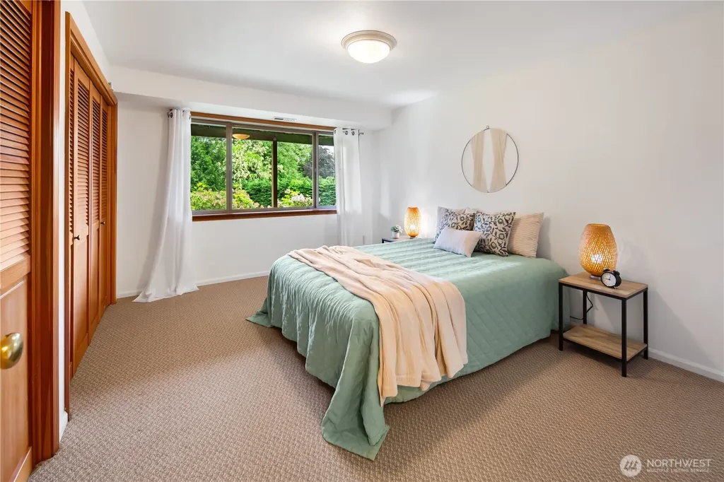 22516 100th Place SW Vashon WA 98070