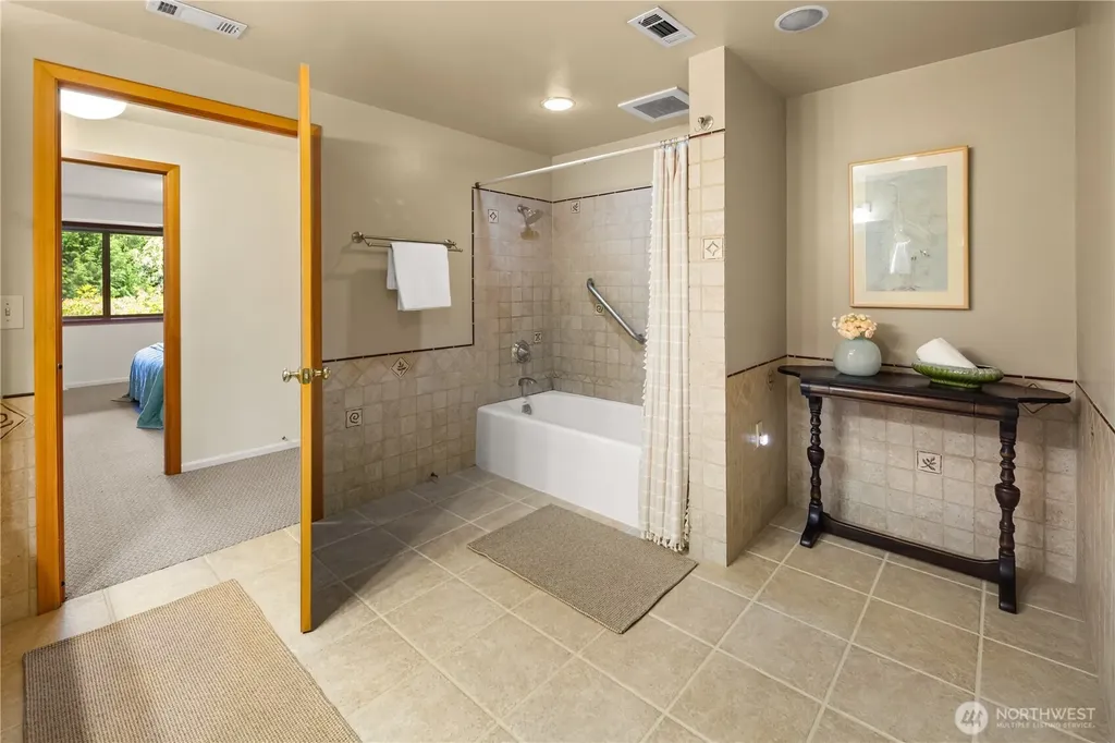 22516 100th Place SW Vashon WA 98070