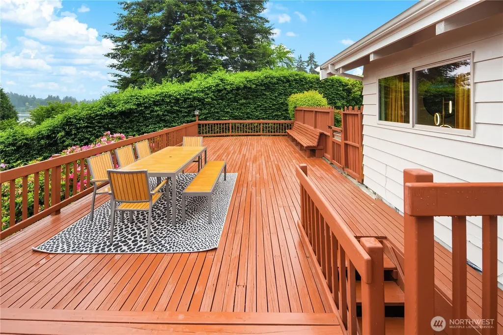 22516 100th Place SW Vashon WA 98070