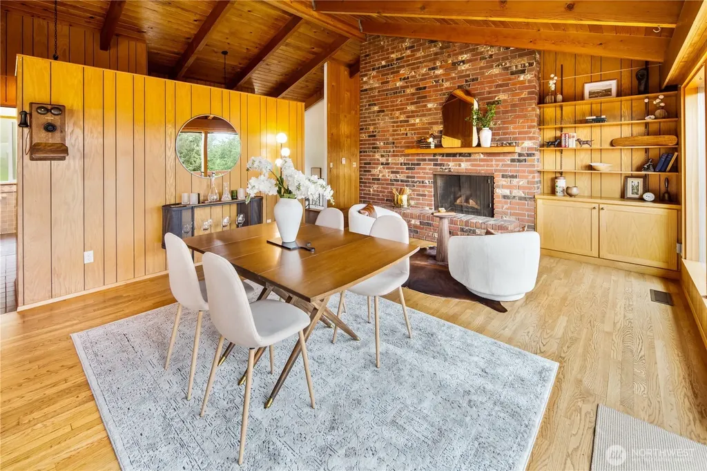 22516 100th Place SW Vashon WA 98070