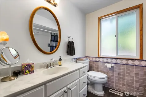 22516 100th Place SW Vashon WA 98070