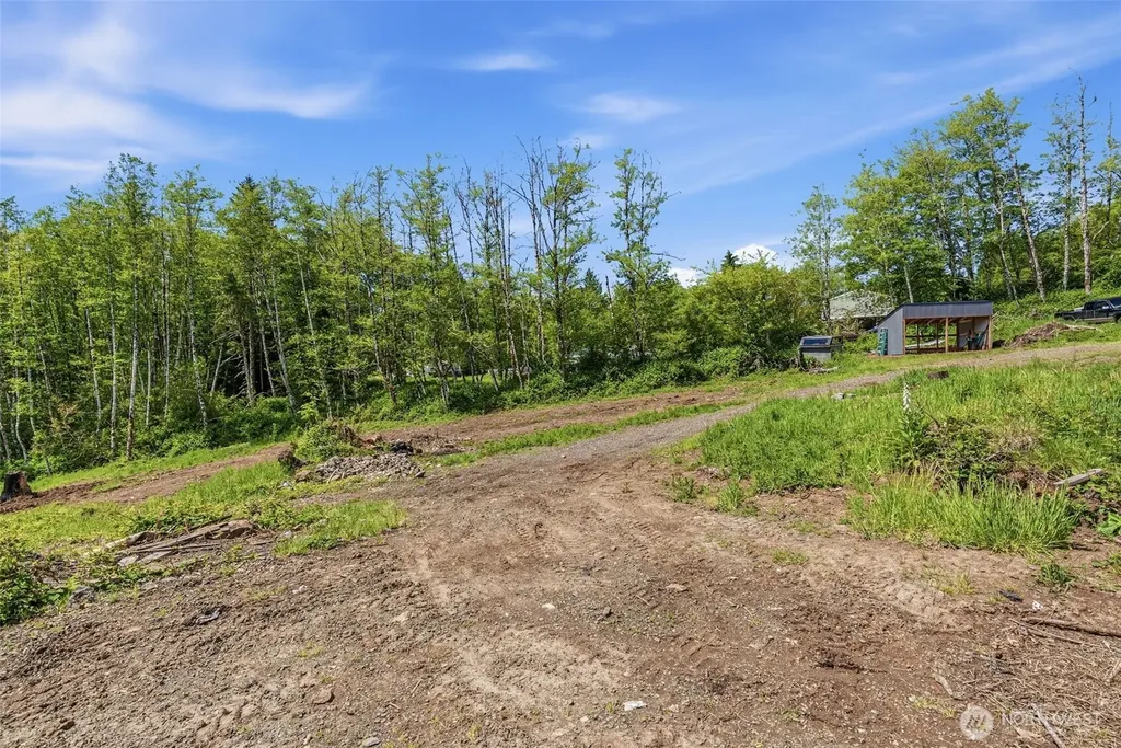 303 Upperwest Road Castle Rock WA 98611