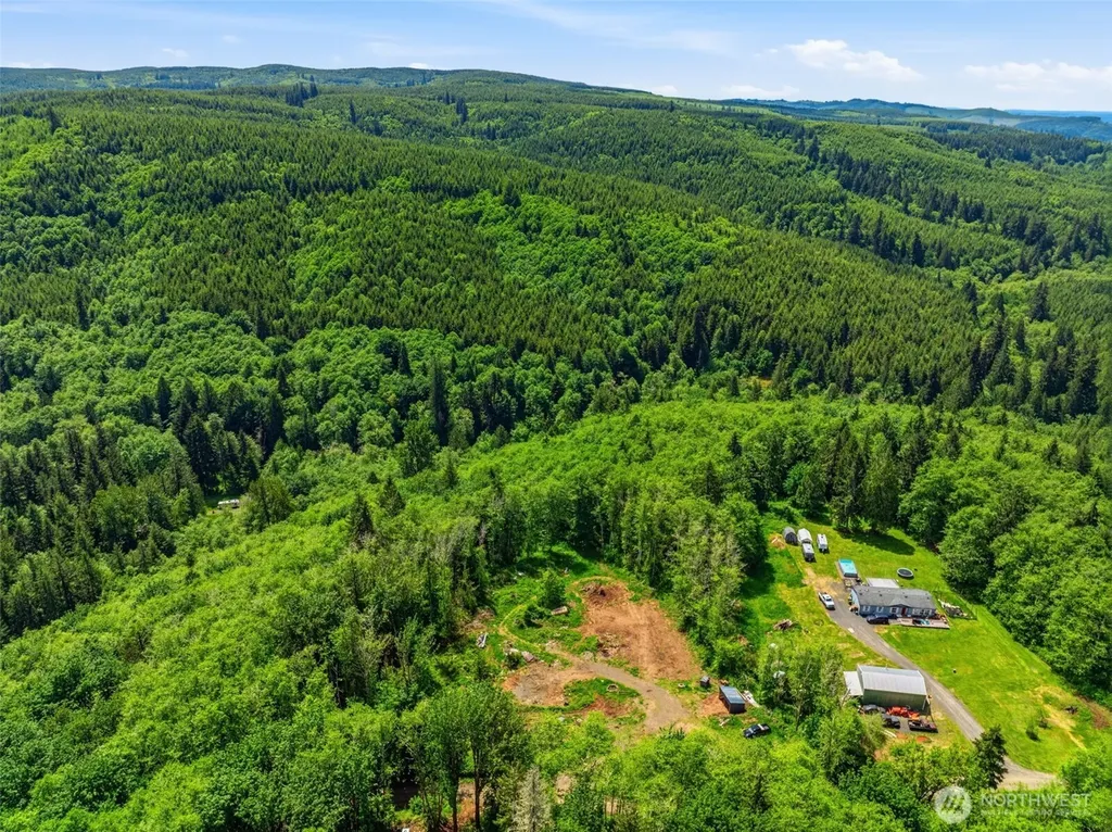 303 Upperwest Road Castle Rock WA 98611