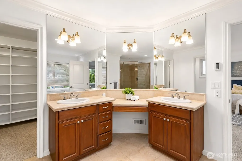 20212 83rd Place NE Bothell WA 98028