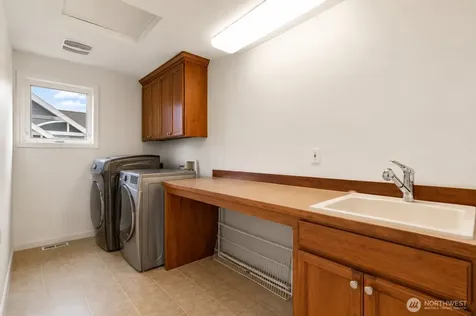 20212 83rd Place NE Bothell WA 98028