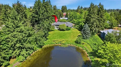 1041 Ihland Place NE Bainbridge Island WA 98110