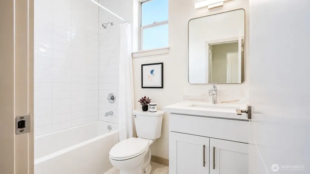 4416 S Frontenac Street Seattle WA 98118