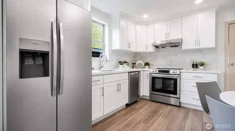 4416 S Frontenac Street Seattle WA 98118