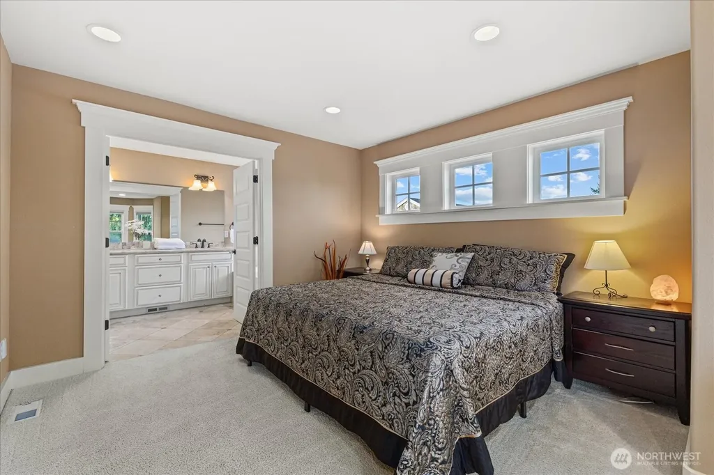 825 Kirkland Way Kirkland WA 98033