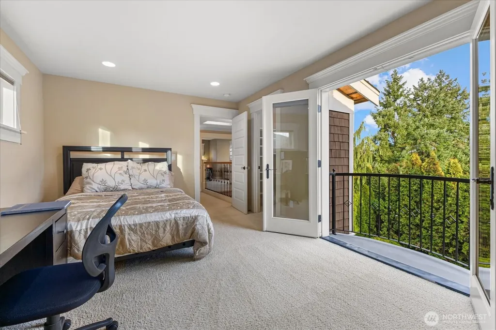 825 Kirkland Way Kirkland WA 98033