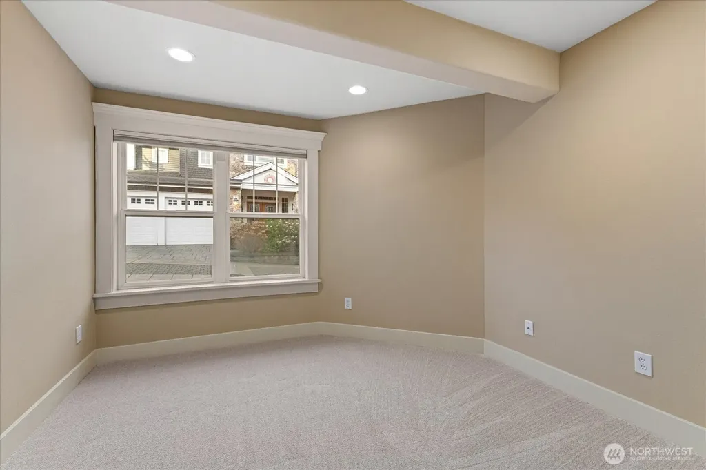 825 Kirkland Way Kirkland WA 98033