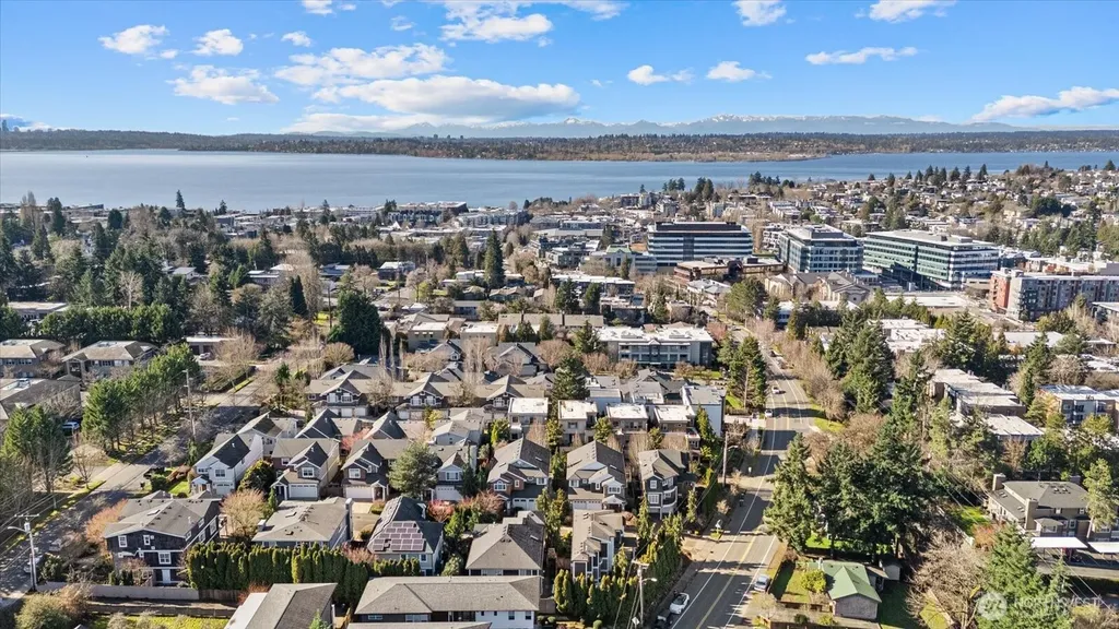 825 Kirkland Way Kirkland WA 98033