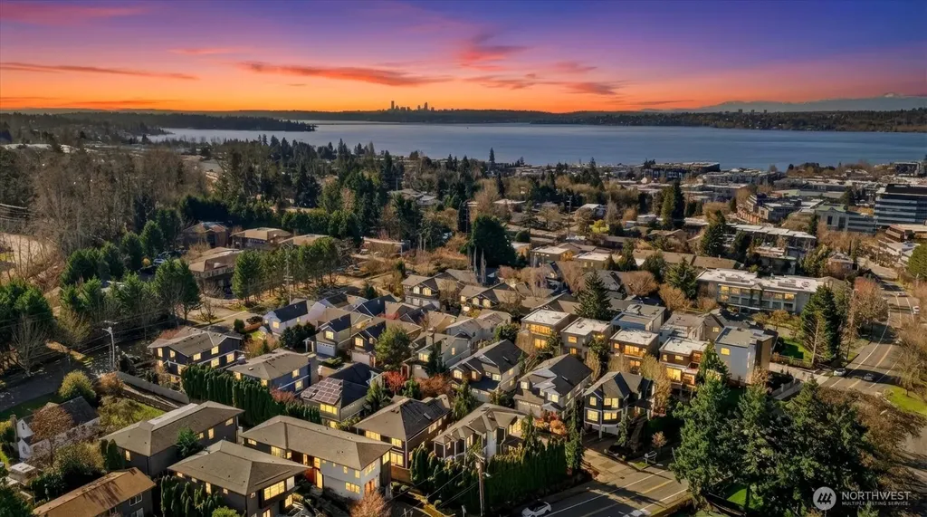 825 Kirkland Way Kirkland WA 98033
