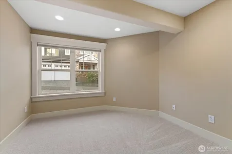 825 Kirkland Way Kirkland WA 98033