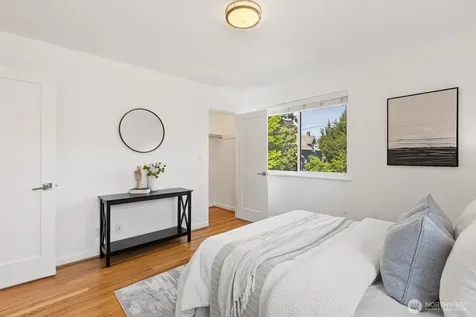 7007 Alonzo Avenue NW Seattle WA 98117