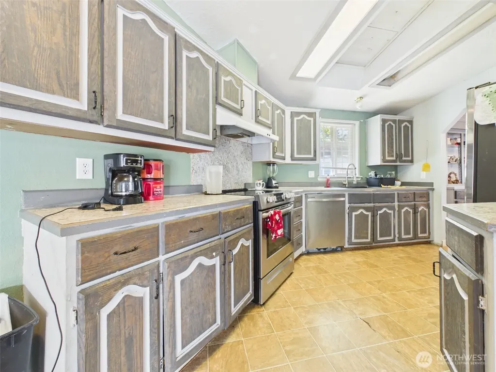 98584 SE 61 SE Canna Place Shelton WA 98584