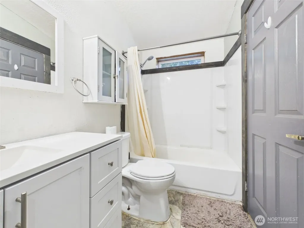 98584 SE 61 SE Canna Place Shelton WA 98584
