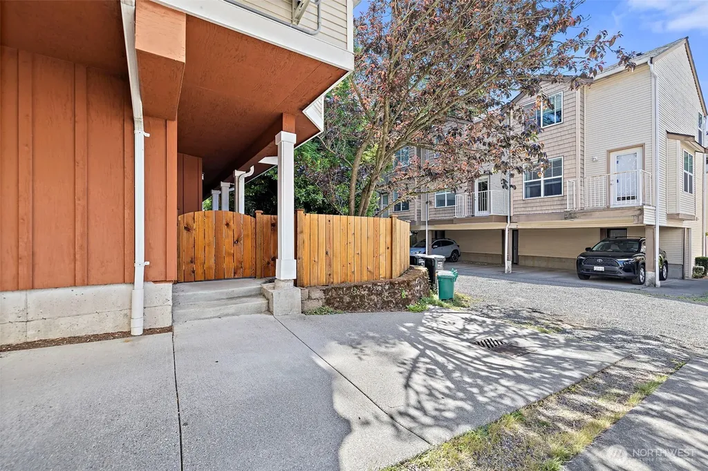 1141 N 93rd Street Seattle WA 98103