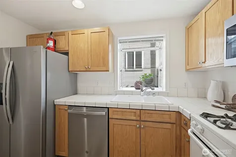 1141 N 93rd Street Seattle WA 98103