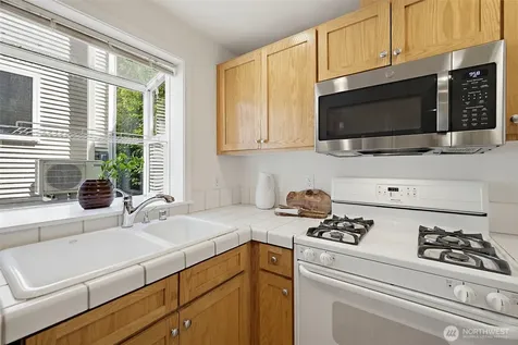 1141 N 93rd Street Seattle WA 98103