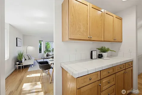 1141 N 93rd Street Seattle WA 98103