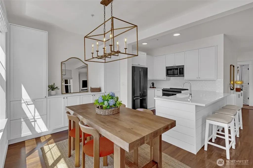 23420 SE Black Nugget Road Issaquah WA 98029
