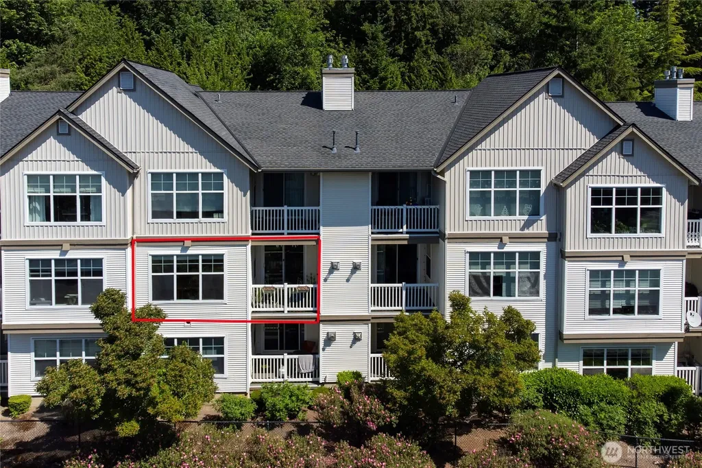 23420 SE Black Nugget Road Issaquah WA 98029