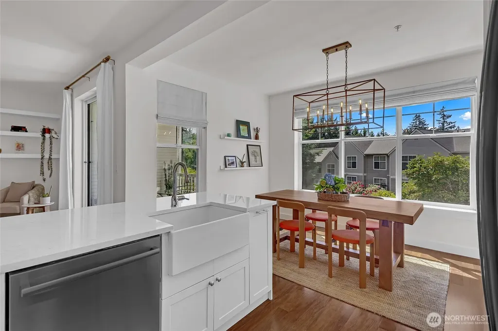 23420 SE Black Nugget Road Issaquah WA 98029