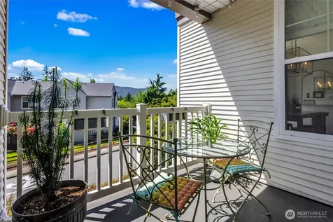 23420 SE Black Nugget Road Issaquah WA 98029