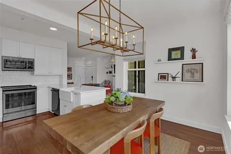 23420 SE Black Nugget Road Issaquah WA 98029