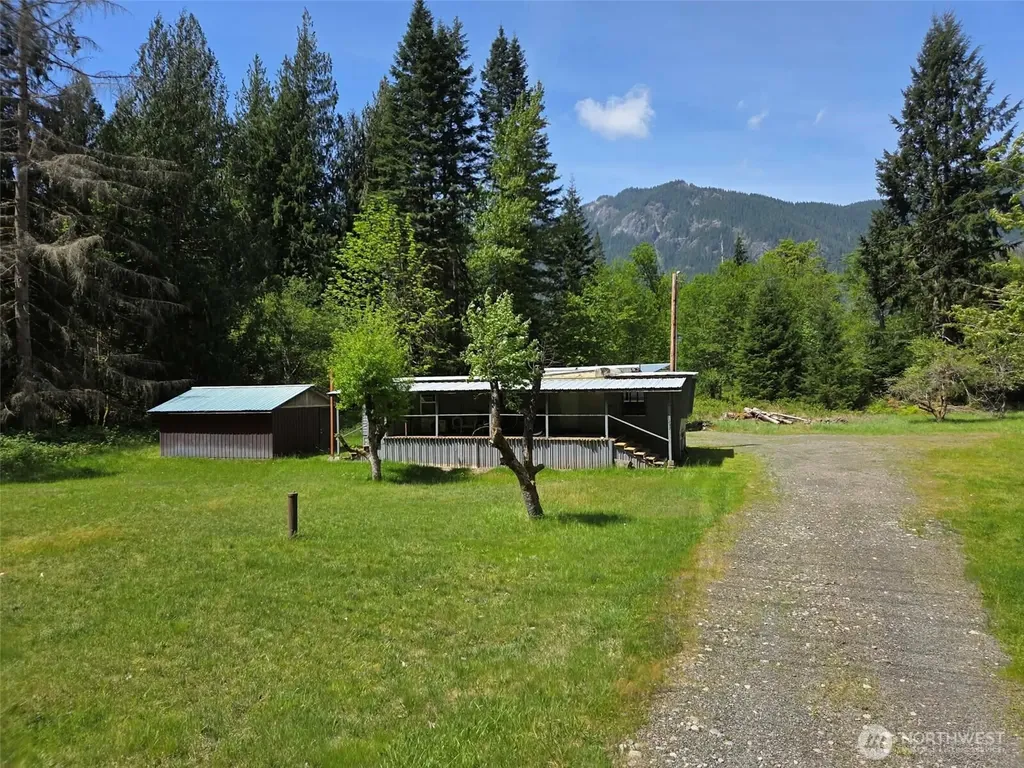 11697 Us Highway 12 Randle WA 98377