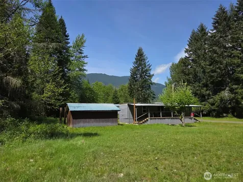 11697 Us Highway 12 Randle WA 98377