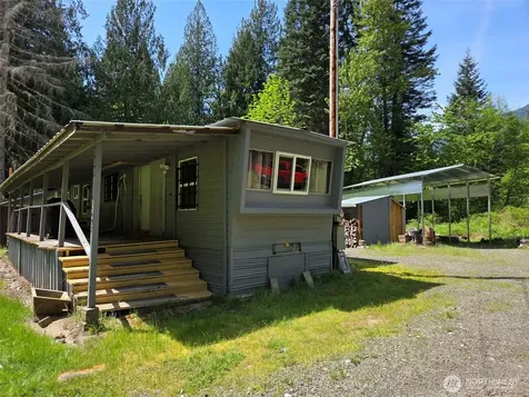 11697 Us Highway 12 Randle WA 98377