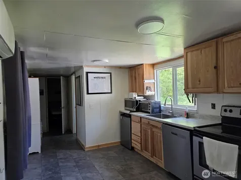 11697 Us Highway 12 Randle WA 98377