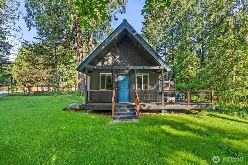 110 Mt Rainier Drive Packwood WA 98361