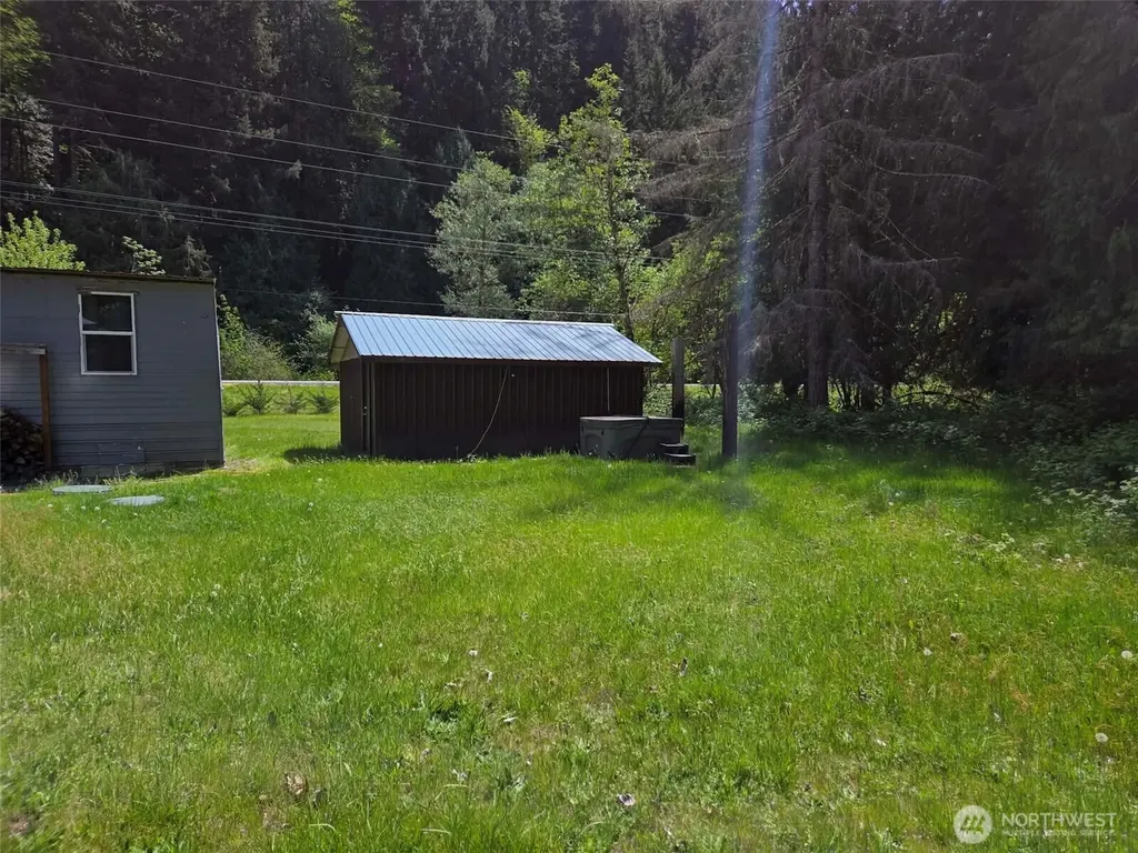 11697 Us Highway 12 Randle WA 98377