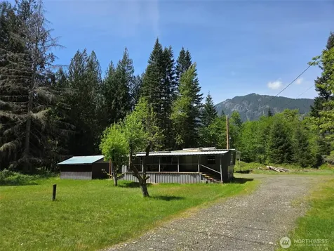11697 Us Highway 12 Randle WA 98377